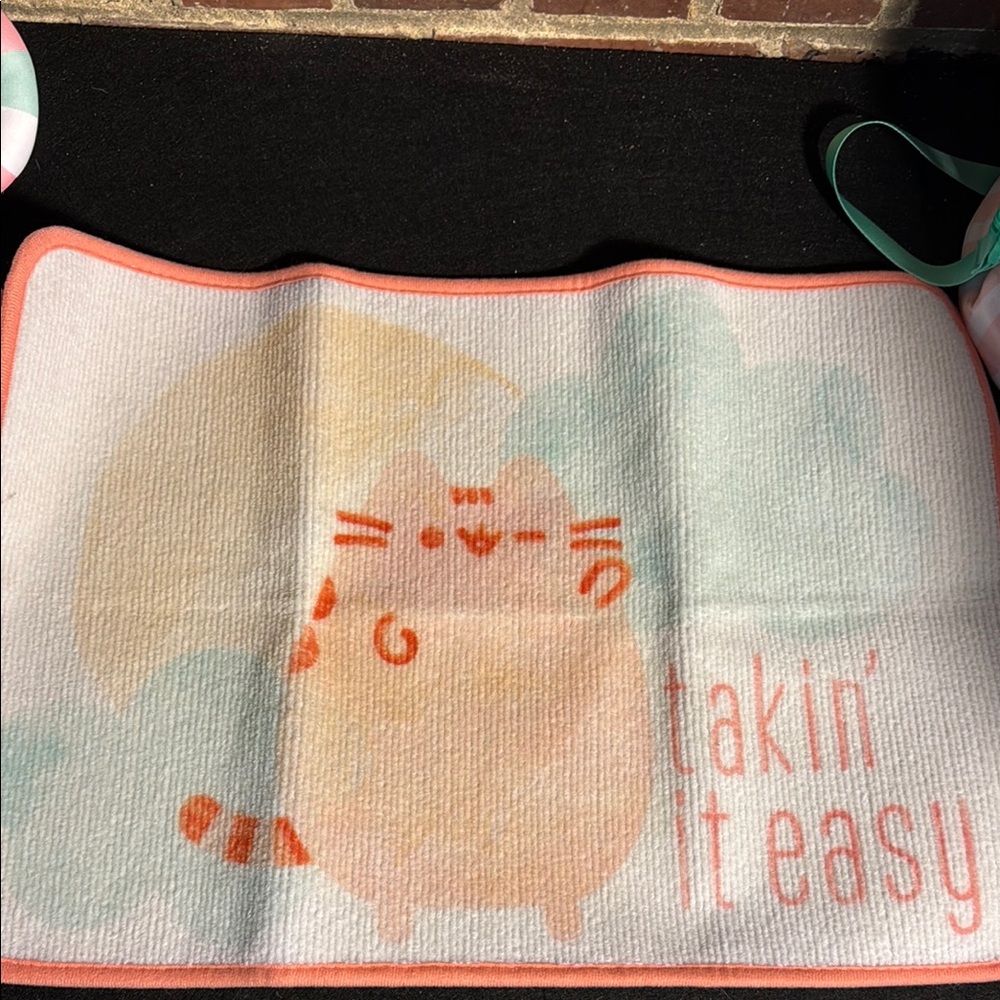 Pusheen Exclusive Box Set Collection - Picture 8 of 10